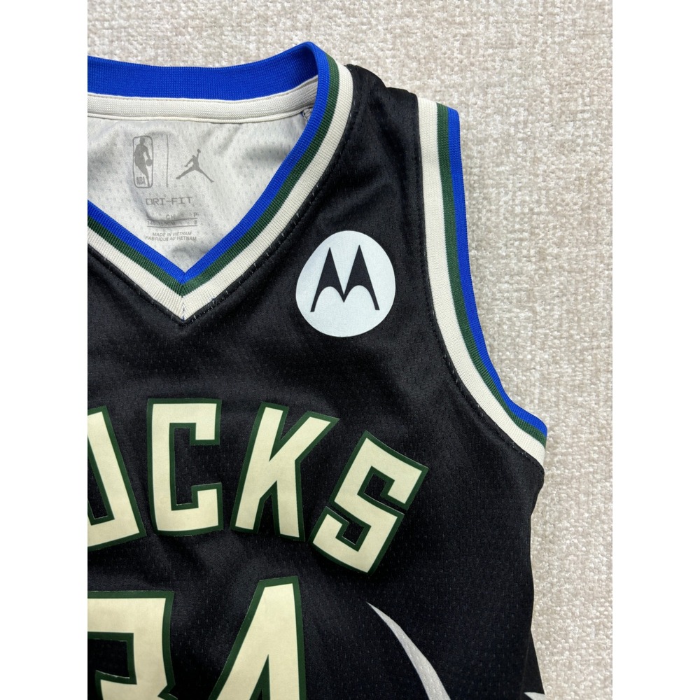 Jordan Milwaukee Bucks Giannis Antetokounmpo 34 Jersey Youth Small Black - Picture 4 of 8